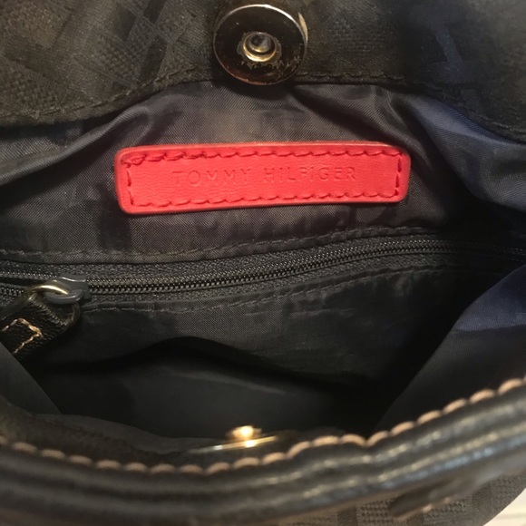 𝙲𝚛𝚘𝚜𝚜𝚋𝚘𝚍𝚢 𝙱𝚊𝚐 - Picture 3 of 3